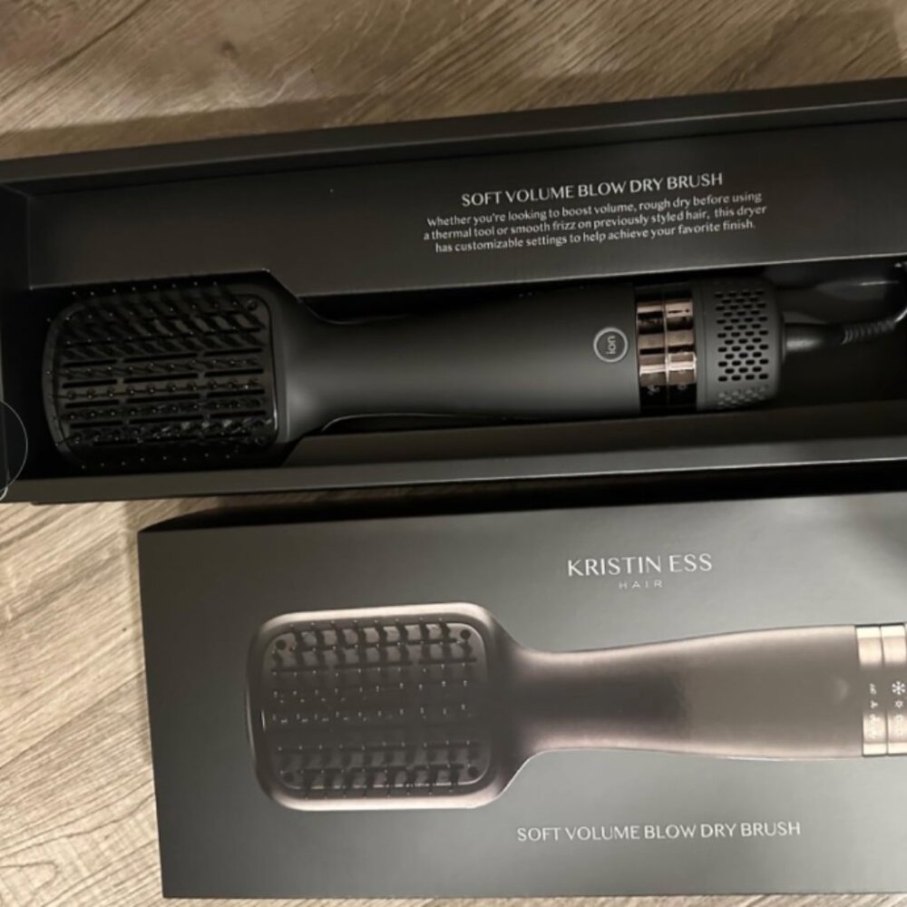 💨 Kristin Ess Soft Volume Blow Dry Brush